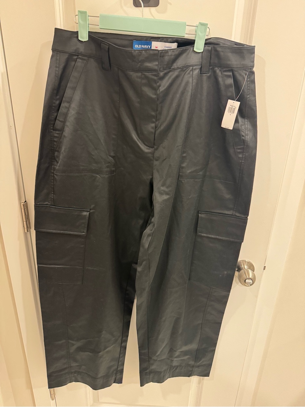 Old Navy Satin Cargo Barrel Wide-Leg Pants Black Size 14 NWT